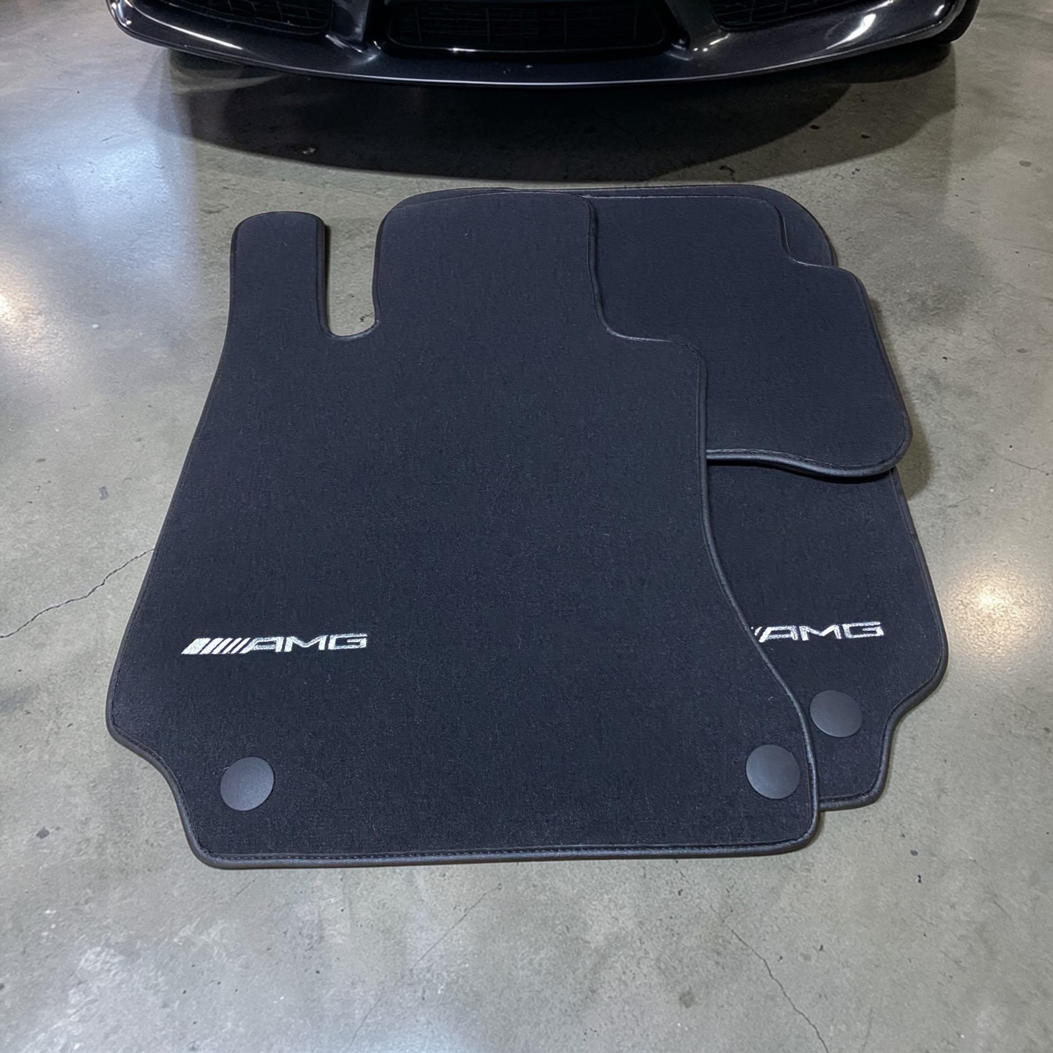 Mercedes-Benz SL R129 (1989-2001) Custom Fit Floor Mats AMG Red - Full Set Top View | Class Car Design