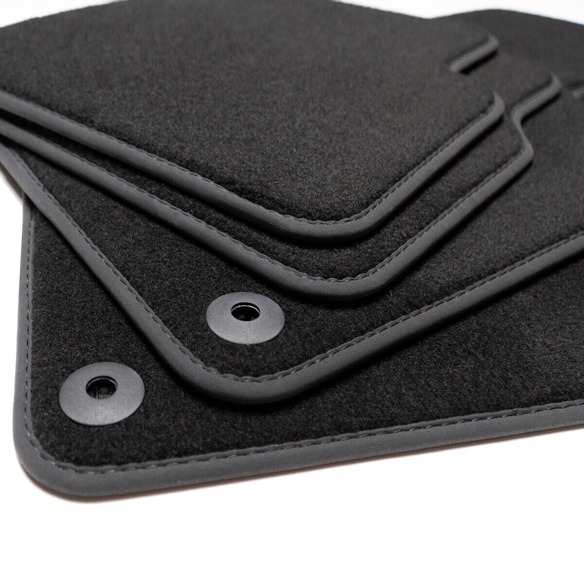 Land Rover Discovery 4 L319 Rear Square (2009-2016) Custom Fit Floor Mats - Complete Set Overview | Class Car Design
