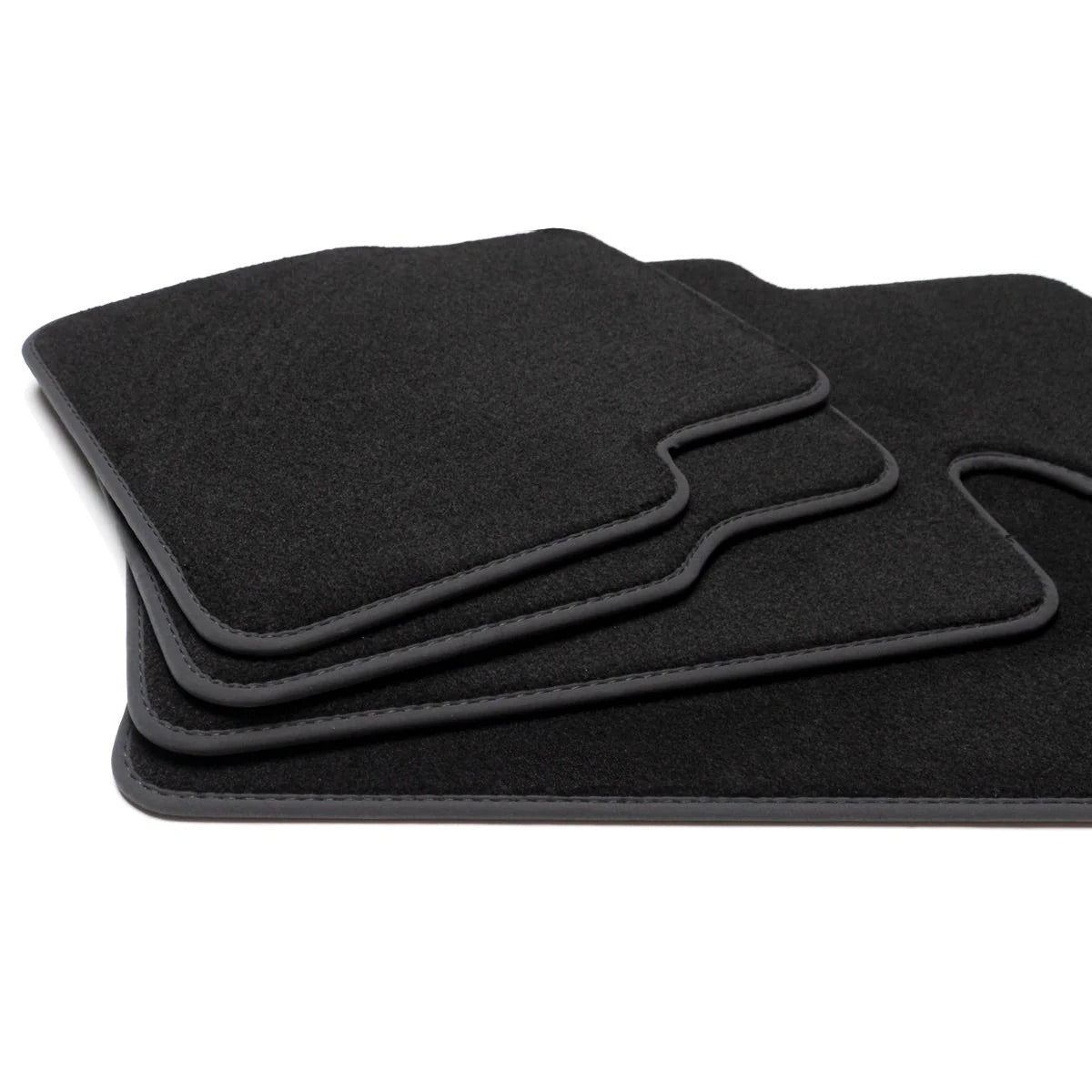 Land Rover Discovery 4 L319 Rear Square (2009-2016) Custom Fit Floor Mats - Driver Mat Detail | Class Car Design